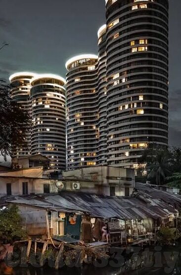 12日足球比分-12日足坛激战全解析，冷门迭出与豪门盛宴的碰撞之夜